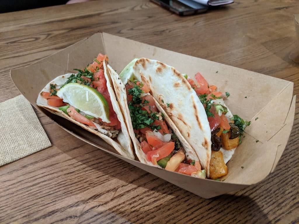 El Jefe Taqueria - Salem | restaurant | 8 W Main St, Salem, VA 24153, USA | 5404044304 OR +1 540-404-4304