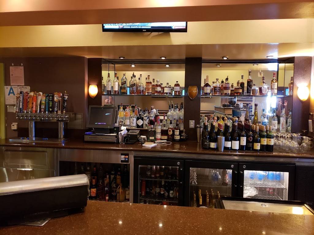 Lunchbox | restaurant | Bob Hope Airport, 2627 N Hollywood Way, Burbank, CA 91505, USA | 8189721337 OR +1 818-972-1337