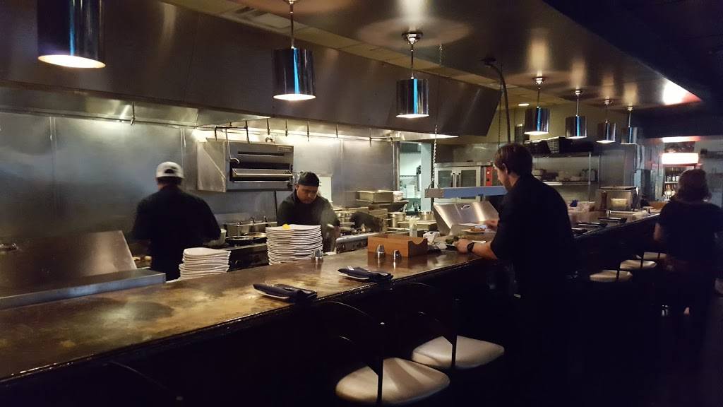 Chucks Fish Birmingham | restaurant | 5426 US-280, Birmingham, AL 35242, USA | 2059950495 OR +1 205-995-0495