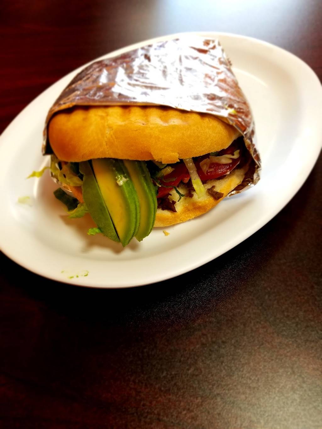 Las 3 Marias Tacos Y Huaraches | restaurant | 26881 Sierra Hwy, Santa Clarita, CA 91321, USA | 6612507891 OR +1 661-250-7891