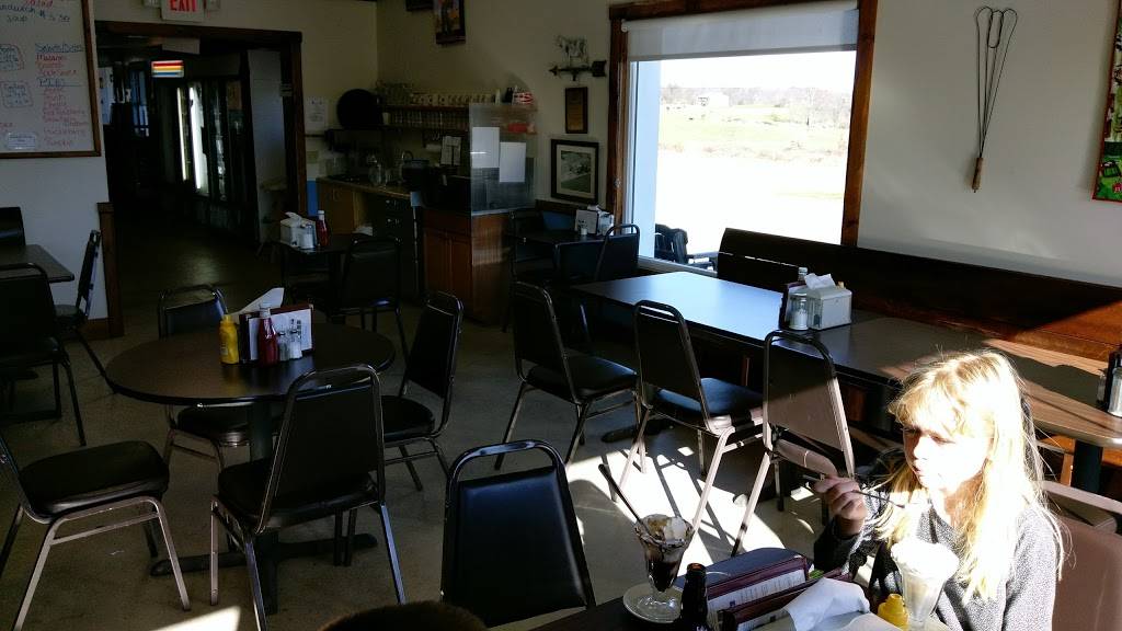 Milky Way Farms | restaurant | 16867 PA-14, Troy, PA 16947, USA | 5706735651 OR +1 570-673-5651