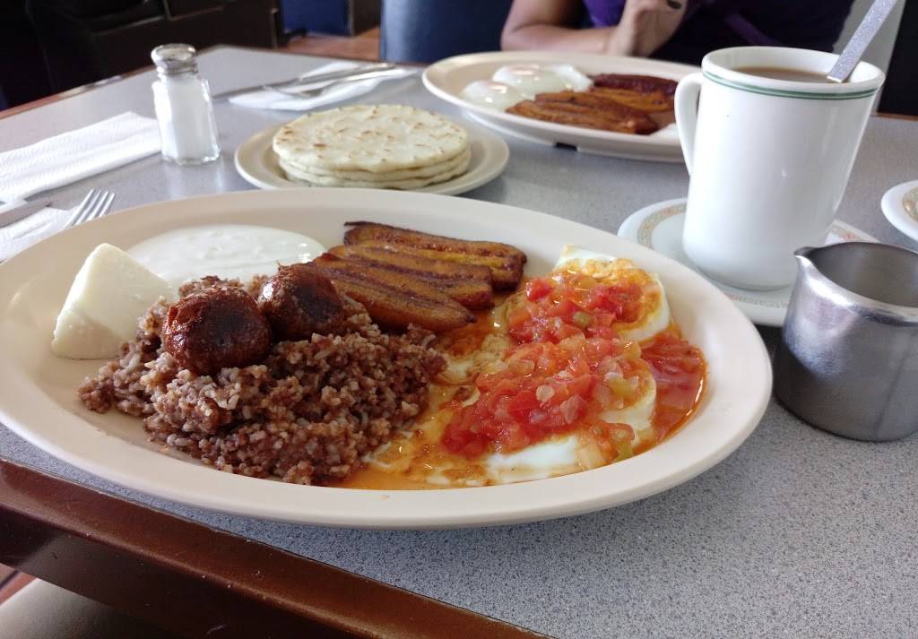 El Rinconcito Centro Americano | restaurant | 8205 Woodman Ave #107, Panorama City, CA 91402, USA | 8187872363 OR +1 818-787-2363