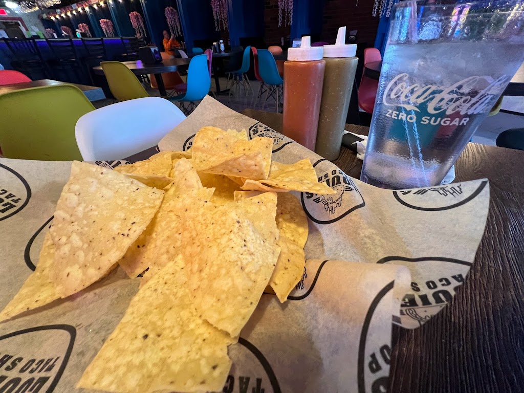 Louies Taco Shop & Bar | restaurant | 7105 Hwy 70 S, Nashville, TN 37221, USA | 6159647008 OR +1 615-964-7008