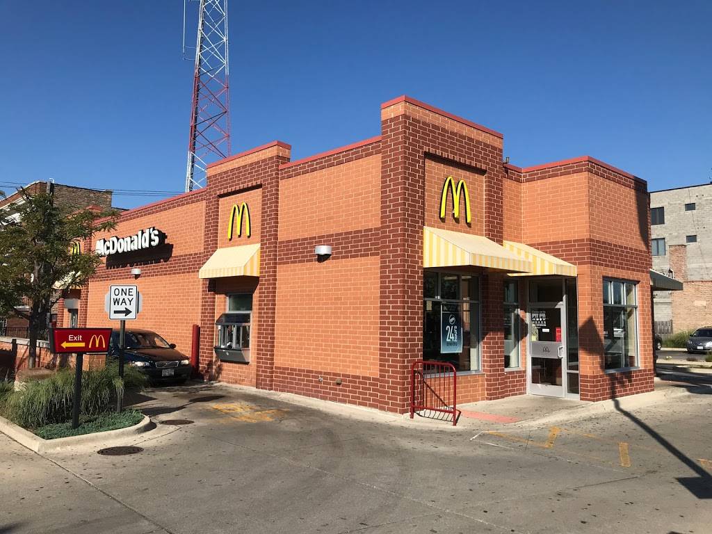 McDonalds | cafe | 4946 N Milwaukee Ave, Chicago, IL 60630, USA | 7737772327 OR +1 773-777-2327
