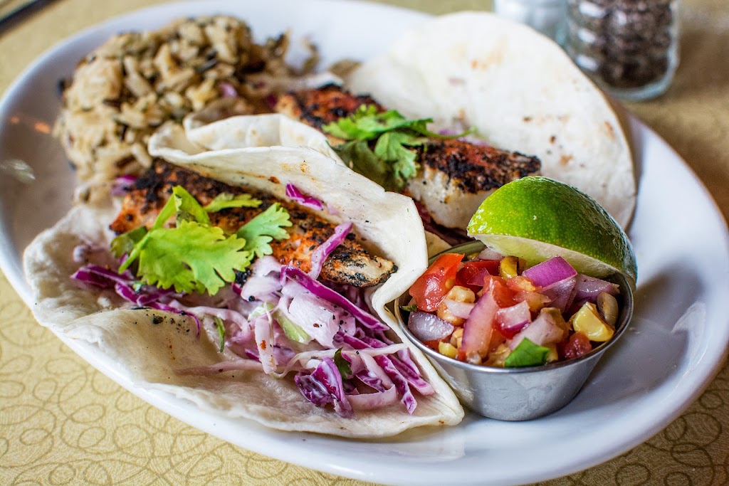 Skyport Lodge & Raven Rock Grill | restaurant | 205 Fireweed Ln, Grand Marais, MN 55604, USA | 2183879414 OR +1 218-387-9414