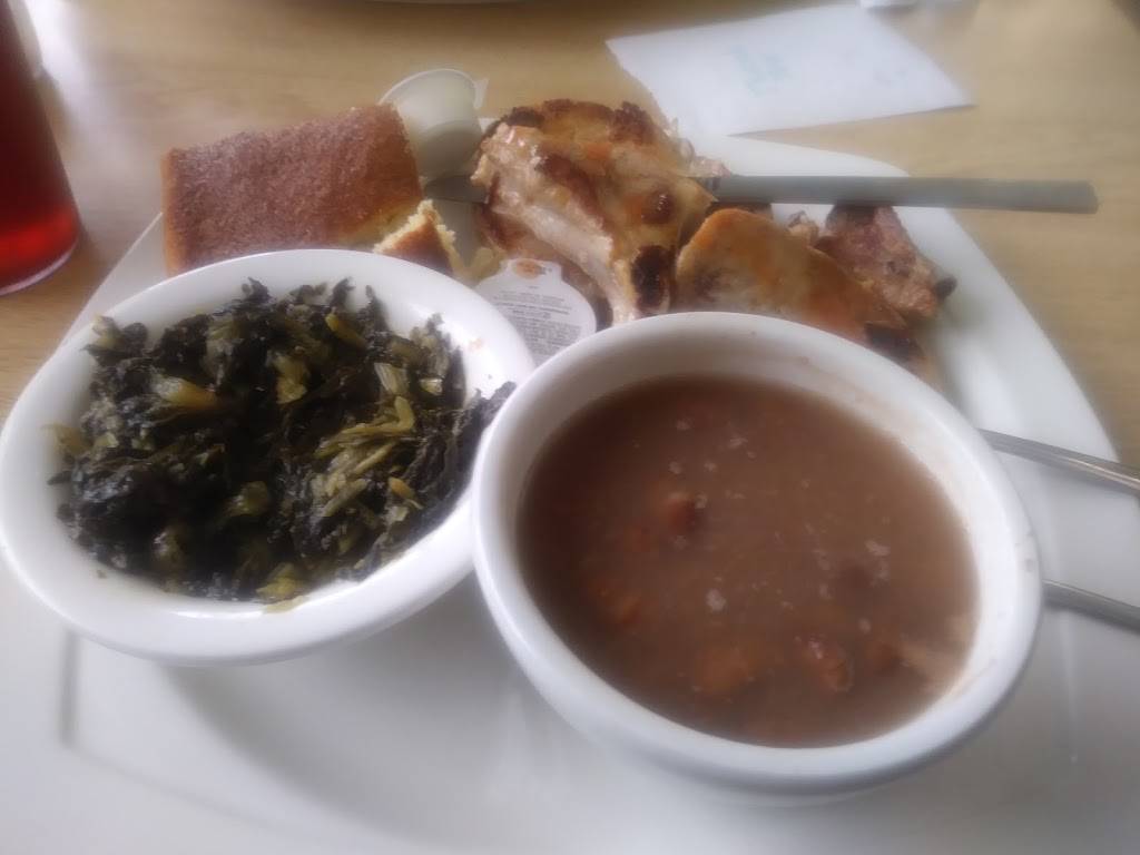 Victorias Country Inn | restaurant | 6925 W Third St, Dayton, OH 45417, USA | 9378357113 OR +1 937-835-7113