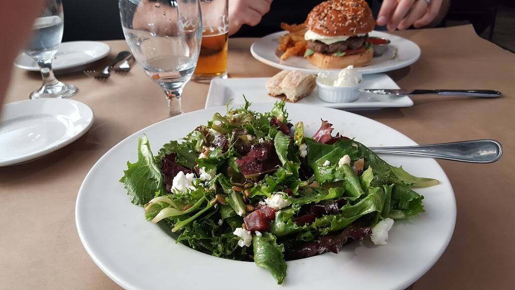 Table 26 | restaurant | 2600 Geer Rd, Turlock, CA 95382, USA | 2096682300 OR +1 209-668-2300