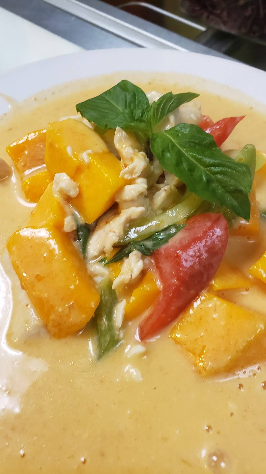 Golden Teak Thai Restaurant | restaurant | 1620 S Mildred St, Tacoma, WA 98465, USA | 2535651921 OR +1 253-565-1921