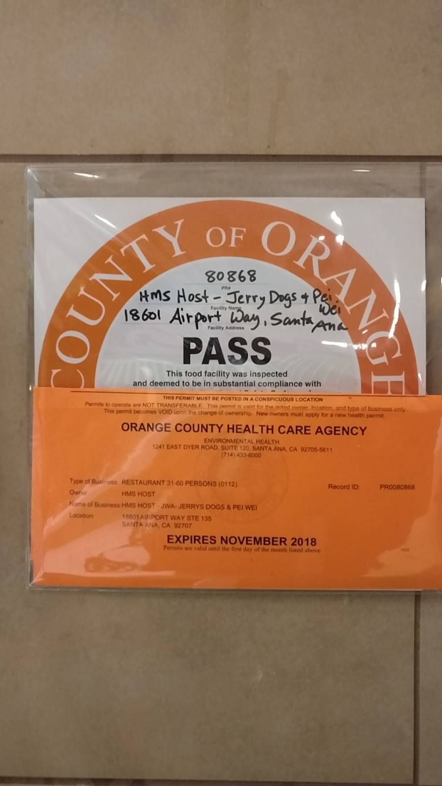 Jerrys Wood Fired Dogs | restaurant | 18601 Airport Way, Santa Ana, CA 92707, USA | 9492526125 OR +1 949-252-6125