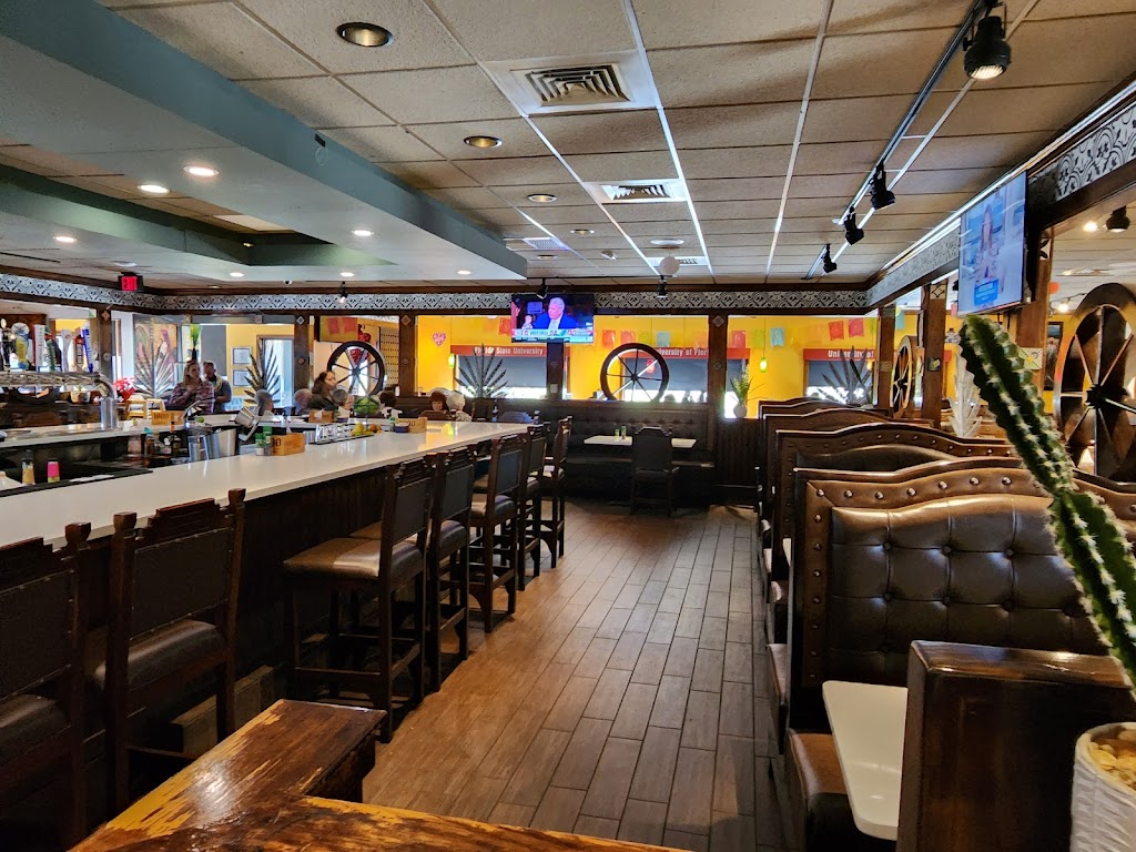 Mr tequila | restaurant | 10391 Corkscrew Commons Dr, Estero, FL 33928, USA | 2393195117 OR +1 239-319-5117