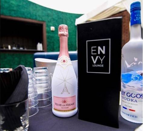 Envy Lounge | night club | 4647 MacArthur Blvd, Newport Beach, CA 92660, USA | 9492878270 OR +1 949-287-8270