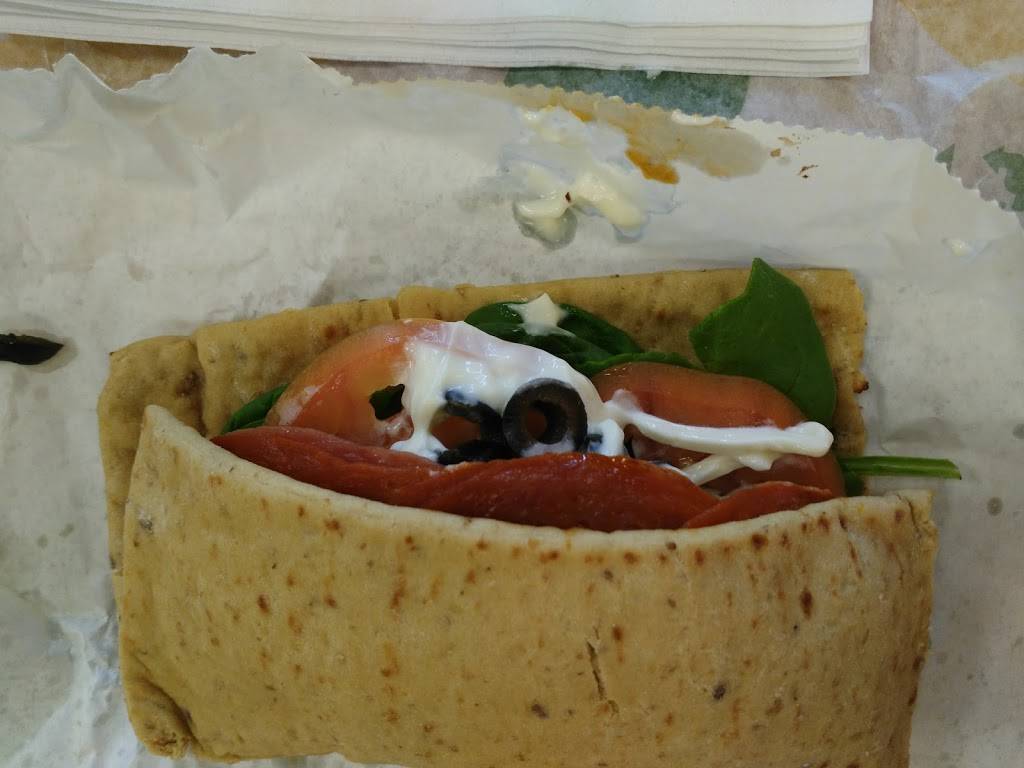 Subway Restaurants | restaurant | 6422 Babcock Rd, San Antonio, TX 78240, USA | 2106901150 OR +1 210-690-1150