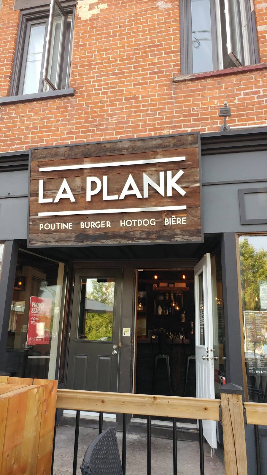 La plank | restaurant | 268 Rue Richelieu, Saint-Jean-sur-Richelieu, QC J3B 6X8, Canada | 5793623332 OR +1 579-362-3332