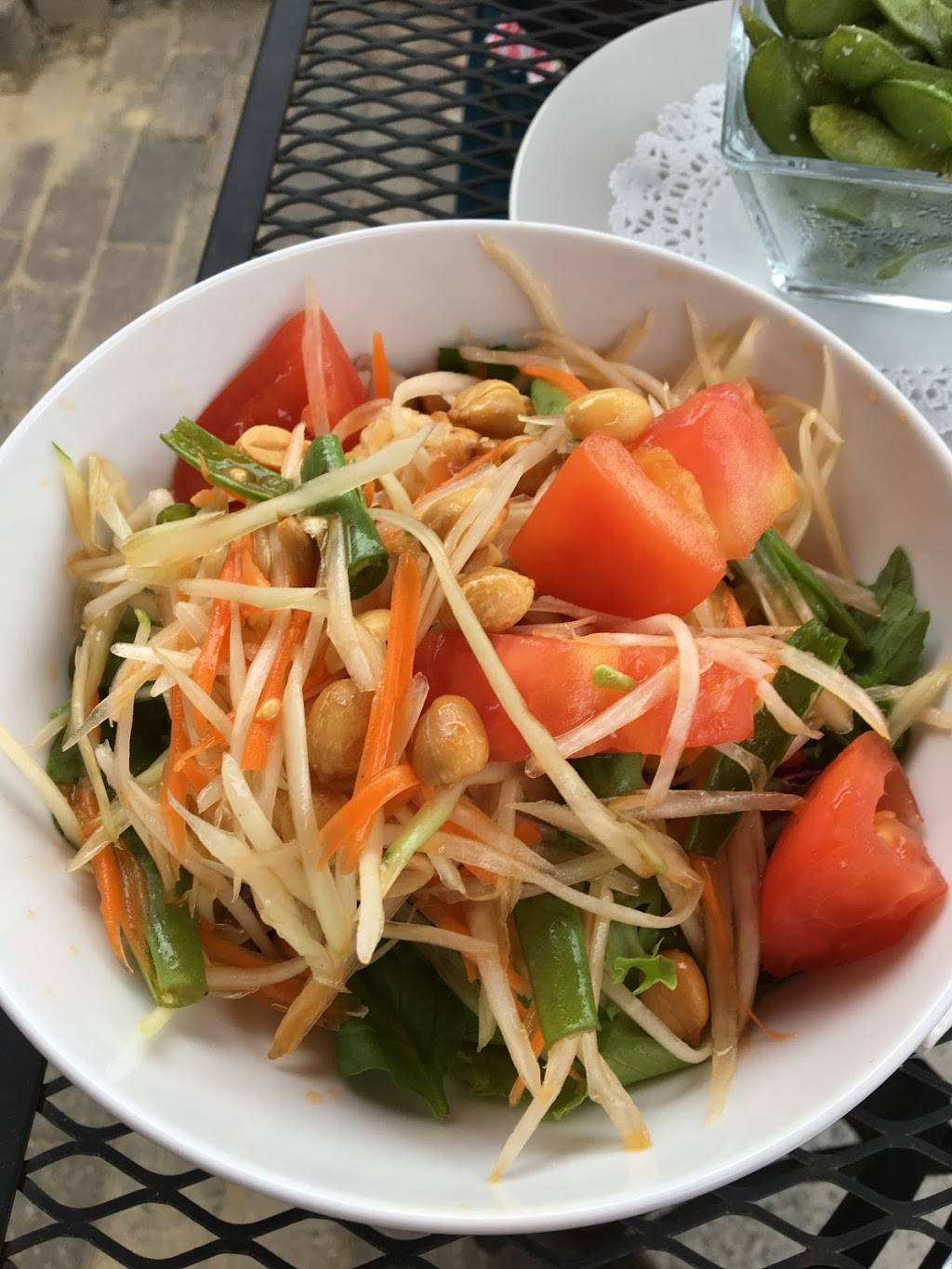 Bann Thai Old Town | restaurant | 416 Mill St, Occoquan, VA 22125, USA | 5715723193 OR +1 571-572-3193