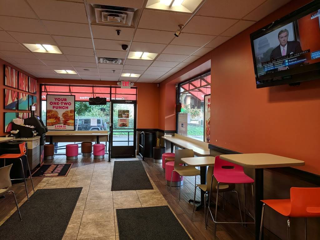 Dunkin | bakery | 200 W College Ave, State College, PA 16801, USA | 8142351905 OR +1 814-235-1905