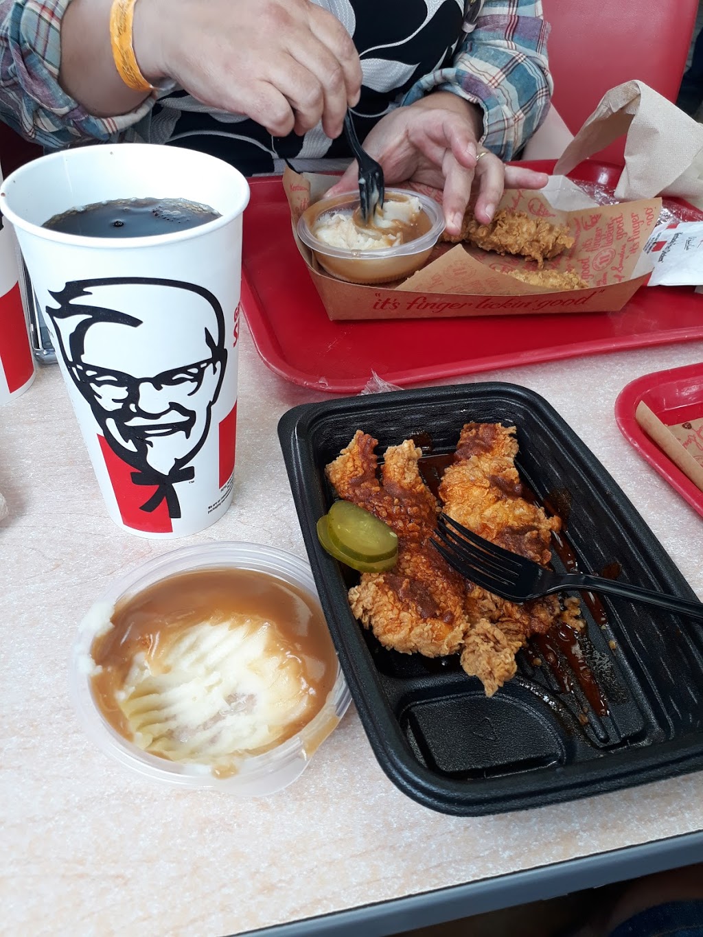 KFC | restaurant | 3515 NW 7th Ave, Miami, FL 33127, USA | 3056330603 OR +1 305-633-0603