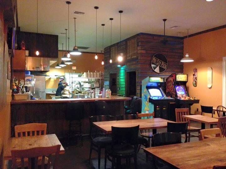 Mid City Pizza | meal delivery | 4400 Banks St, New Orleans, LA 70119, USA | 5044838609 OR +1 504-483-8609