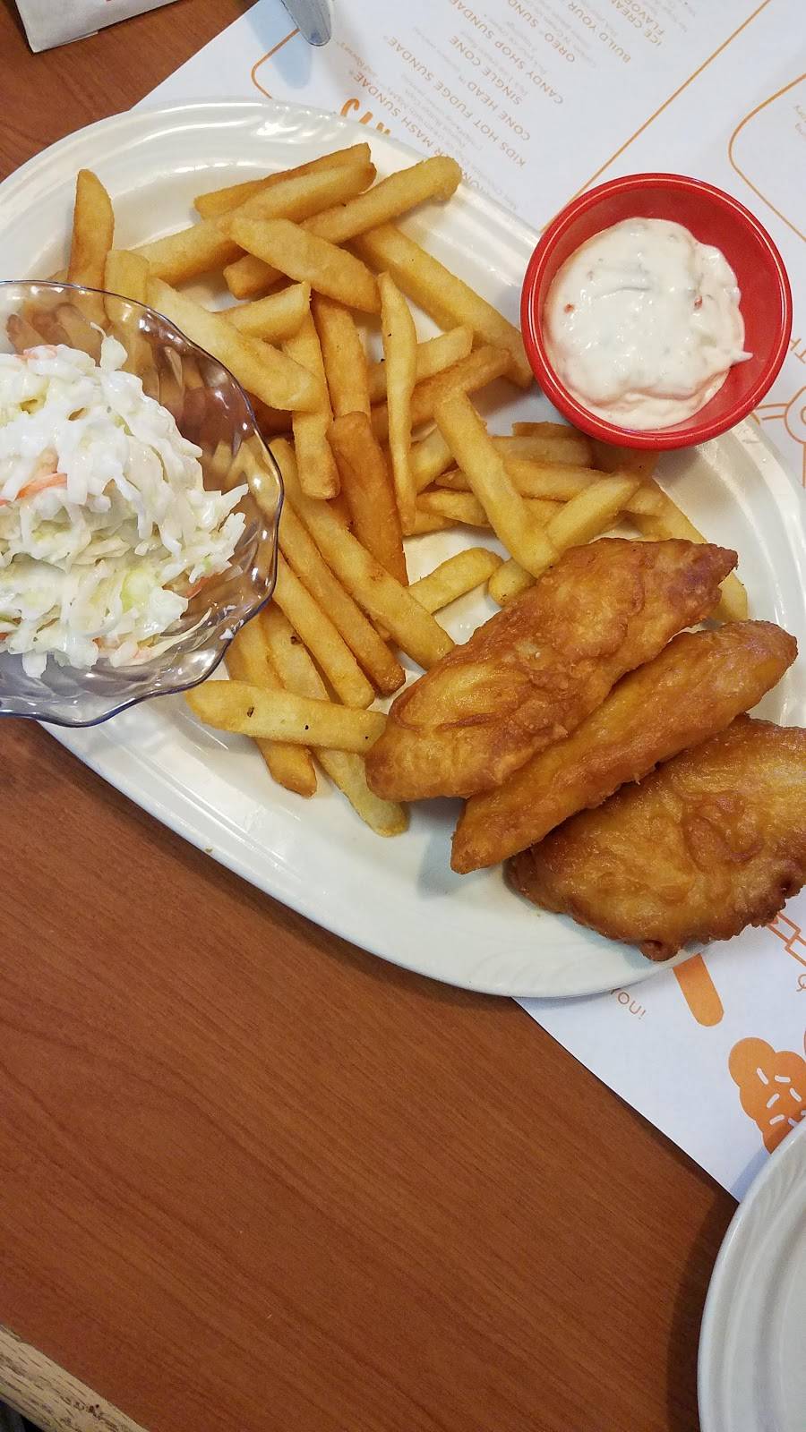 Friendlys | restaurant | 220 Mt Pleasant Rd, Smithtown, NY 11787, USA | 6313614974 OR +1 631-361-4974