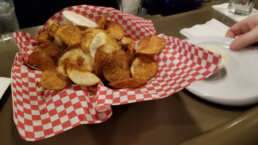 Inner Circle Pizza | restaurant | 1816 Boardman Poland Rd, Youngstown, OH 44514, USA | 3307573719 OR +1 330-757-3719