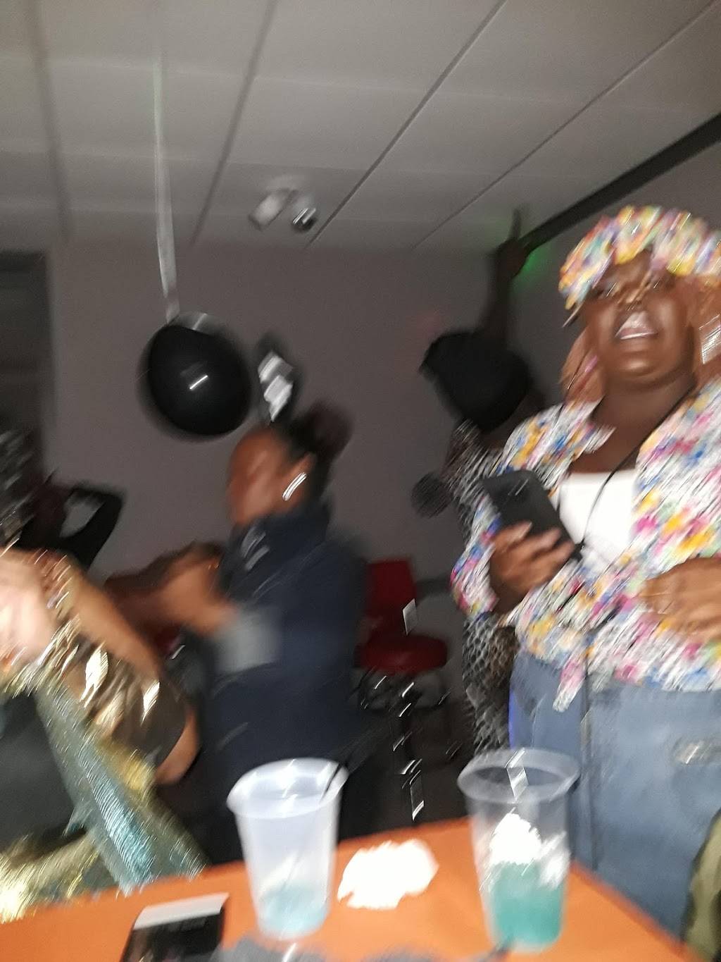 ALLSTARS Sports Bar & Grill | restaurant | 151-199 East E Street, Anniston, AL 36201, USA | 2564193606 OR +1 256-419-3606