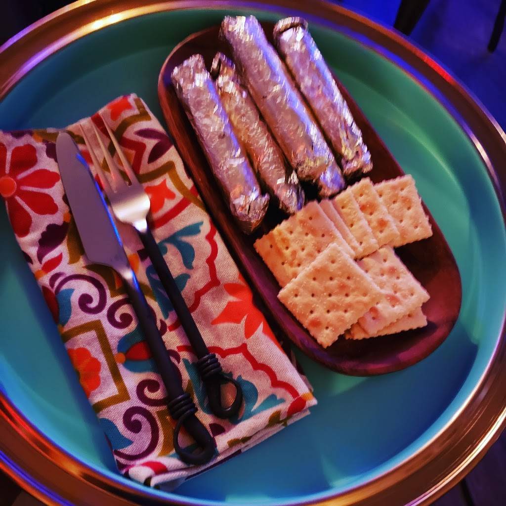 The Tiny House Cafe | restaurant | 1805 N Missouri St, West Memphis, AR 72301, USA | 8706295088 OR +1 870-629-5088