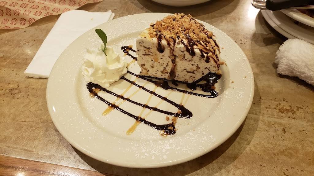 Lucilles Smokehouse Bar-B-Que | restaurant | 11011 W Charleston Blvd, Las Vegas, NV 89135, USA | 7022207427 OR +1 702-220-7427