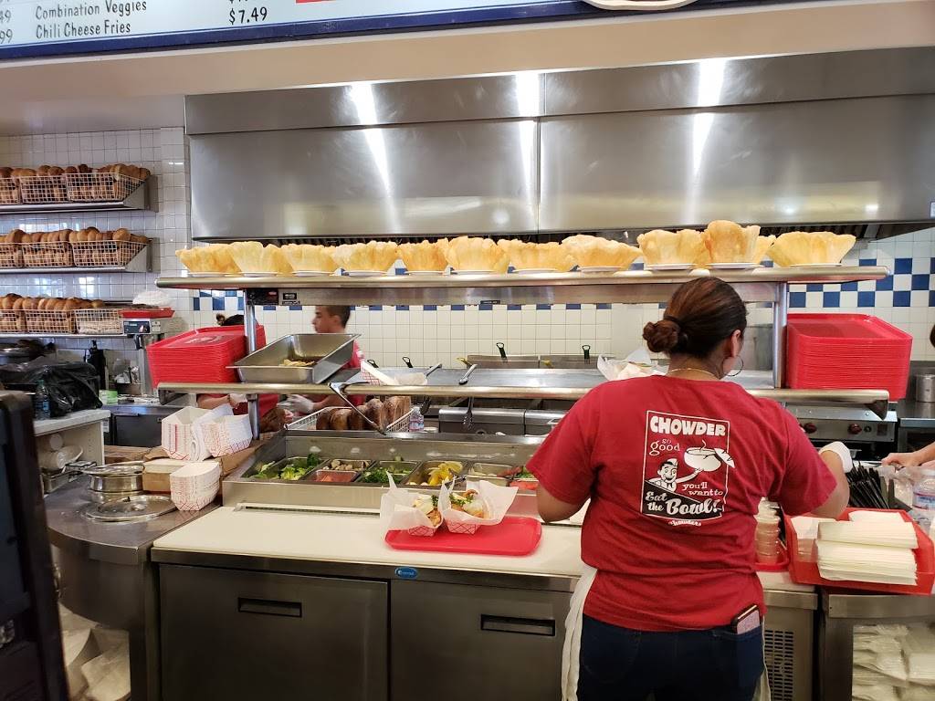 Chowders | restaurant | 2 Beach St, San Francisco, CA 94133, USA | 4153914737 OR +1 415-391-4737