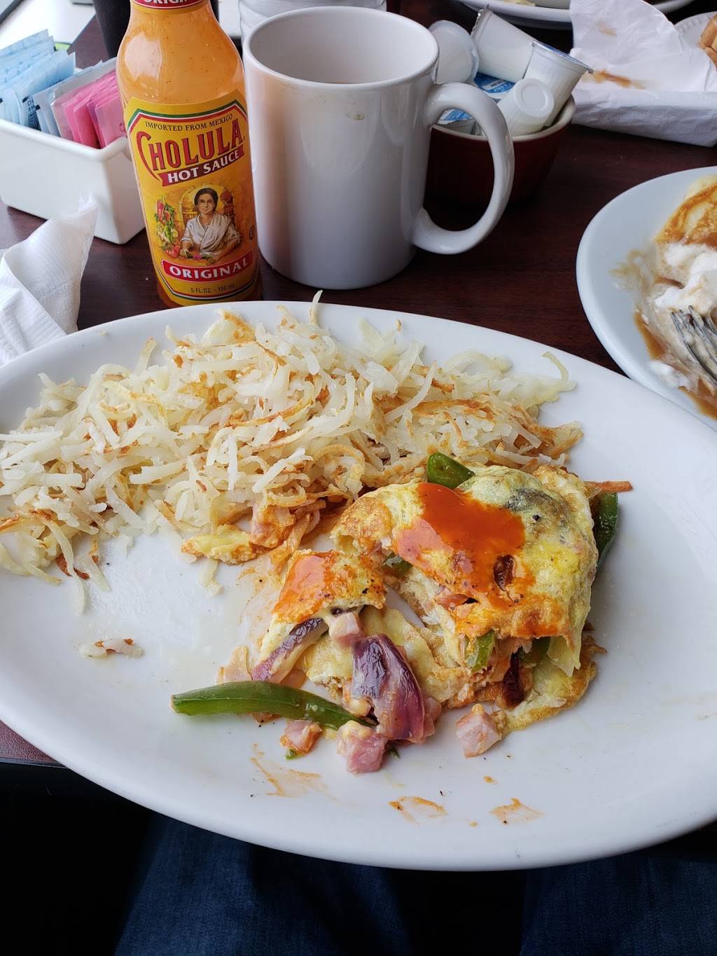 Cadillac Grill | restaurant | 135 W Si Johnson Ave, Sheridan, IL 60551, USA | 8154967003 OR +1 815-496-7003