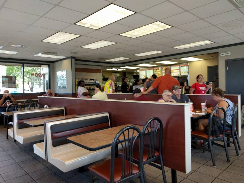 Whataburger | restaurant | 1501 South, I-35, Round Rock, TX 78664, USA | 5122443815 OR +1 512-244-3815