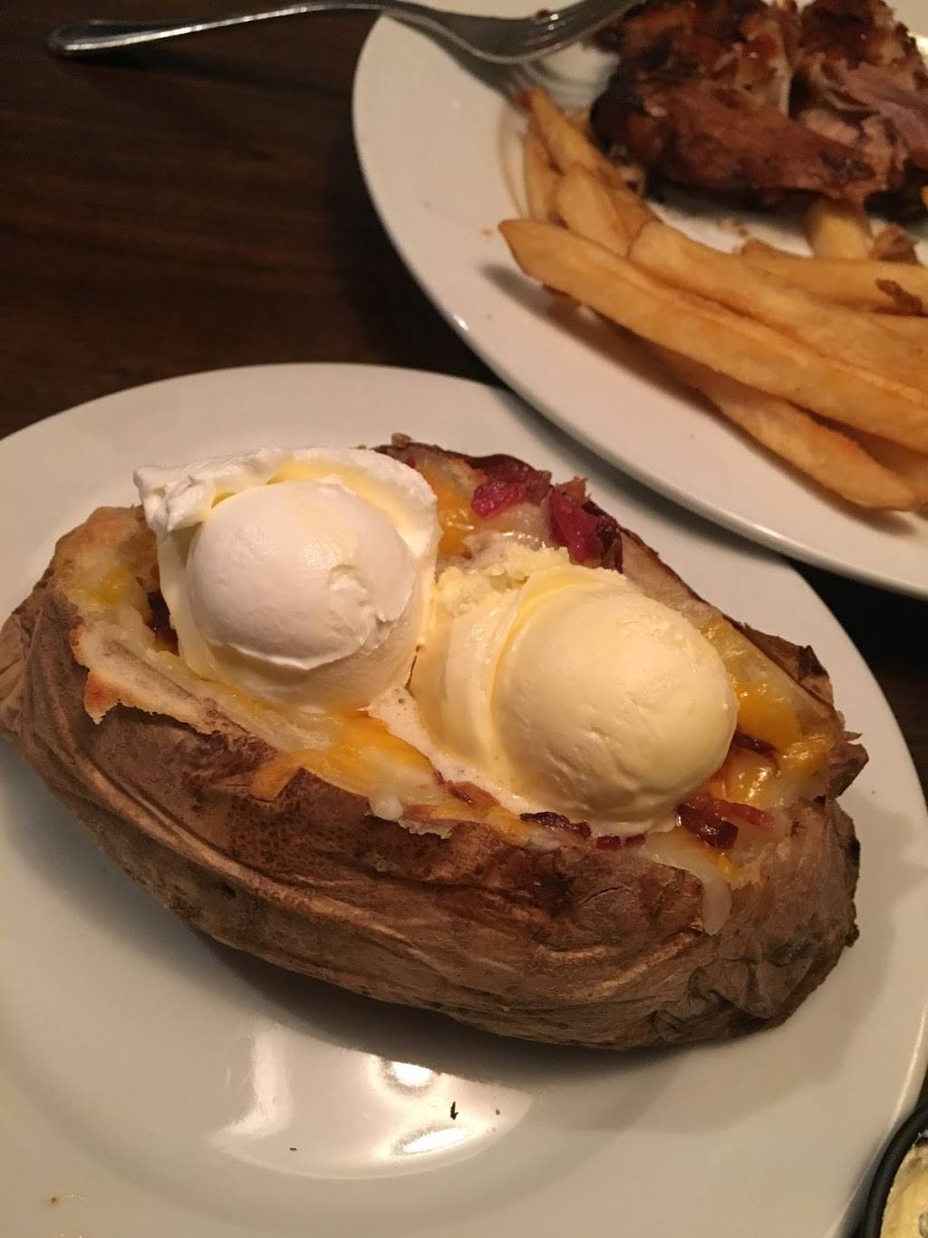 Jersey Lilys Roadhouse | restaurant | 2843 Orange Ave NE, Roanoke, VA 24012, USA | 5403420826 OR +1 540-342-0826