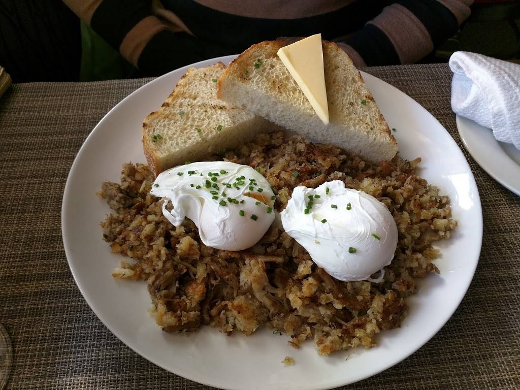 The Squealing Pig | restaurant | 1885 Centre St, West Roxbury, MA 02132, USA | 6174692624 OR +1 617-469-2624