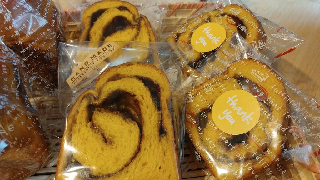 BNB DONUT | bakery | 2646 William D Tate Ave, Grapevine, TX 76051, USA | 8172034251 OR +1 817-203-4251