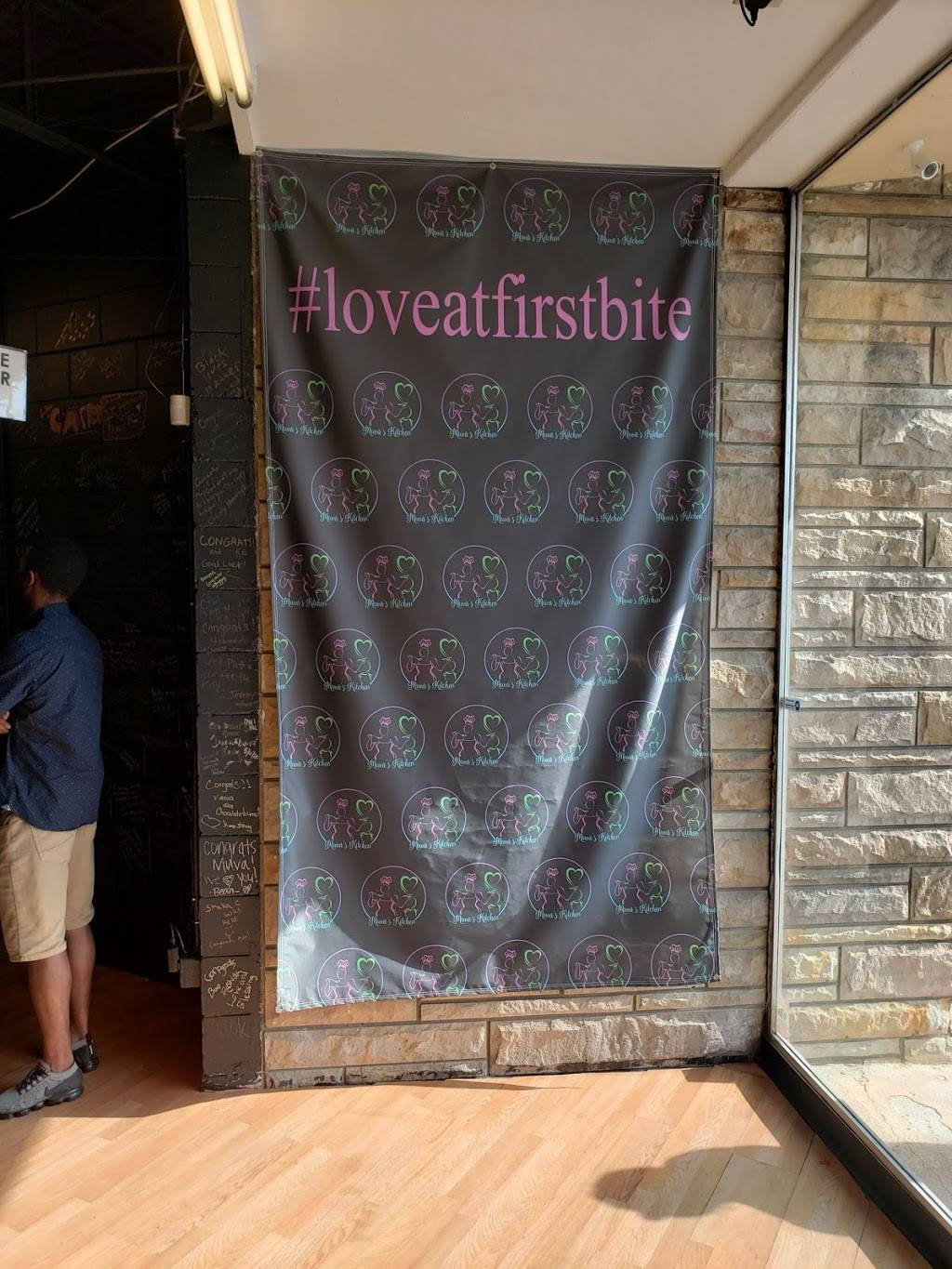 Muvas Kitchen | restaurant | 3037 Lafayette Rd, Indianapolis, IN 46222, USA | 3178751035 OR +1 317-875-1035