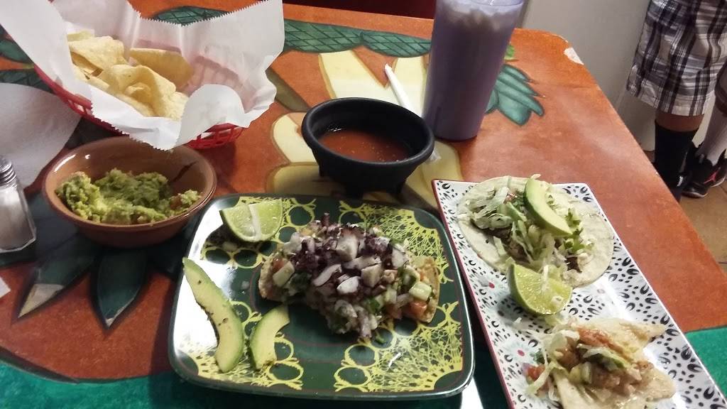 El Nayarita | restaurant | 1206 N 11th St, Fort Smith, AR 72901, USA | 4795222388 OR +1 479-522-2388