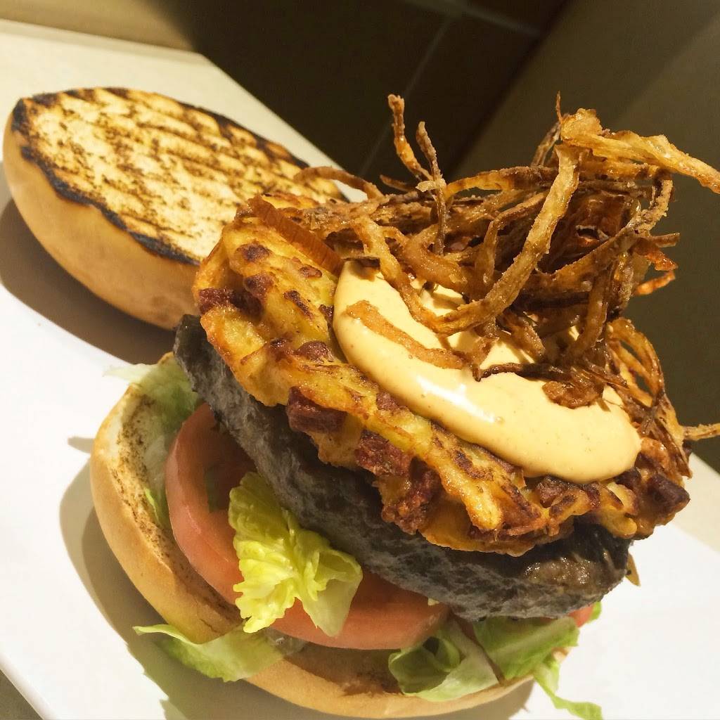 Mikes Burgers | restaurant | 600 Central Ave, Cedarhurst, NY 11516, USA | 5163417150 OR +1 516-341-7150