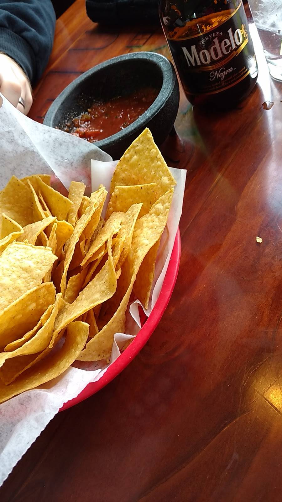 Casa Del Rio | restaurant | 839 High St, Wadsworth, OH 44281, USA | 3303354001 OR +1 330-335-4001