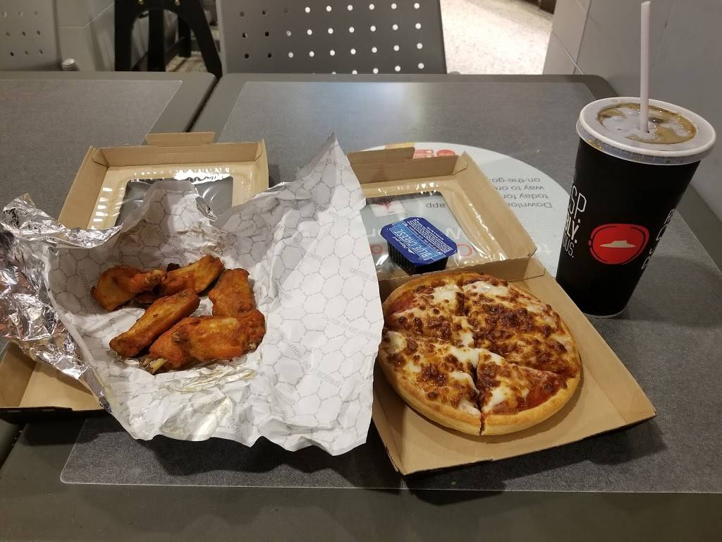 Pizza Hut | restaurant | Terminal C, 2330 N International Pkwy, Dallas, TX 75261, USA | 8009488488 OR +1 800-948-8488