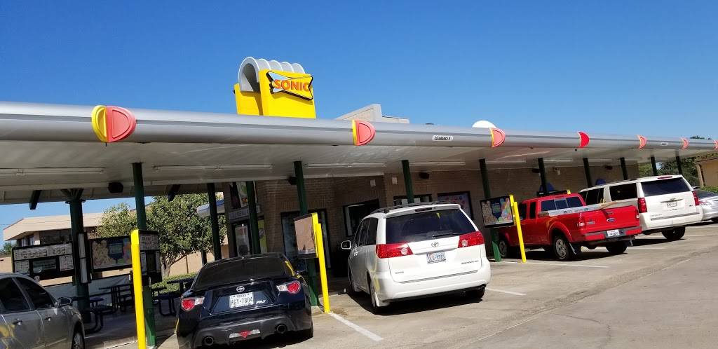 Sonic Drive-In | restaurant | 5009 Trail Lake Dr, Fort Worth, TX 76133, USA | 8172940937 OR +1 817-294-0937