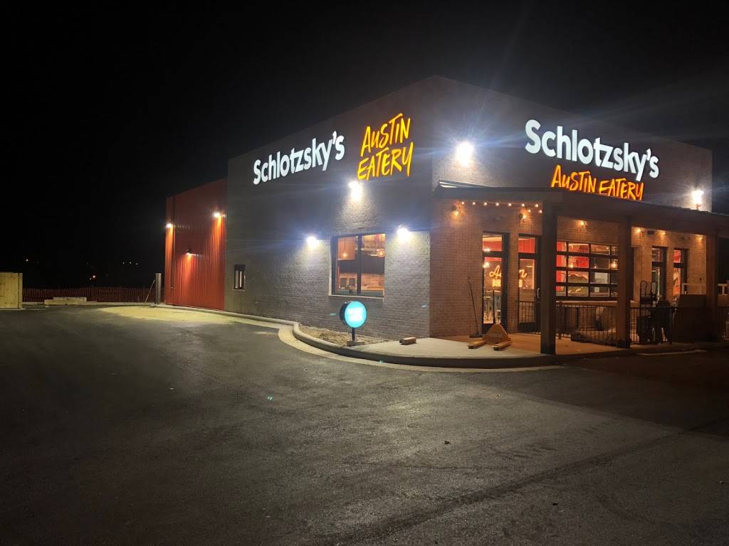 Schlotzskys | bakery | 3724 W 76 Country Blvd, Branson, MO 65616, USA | 4173205096 OR +1 417-320-5096