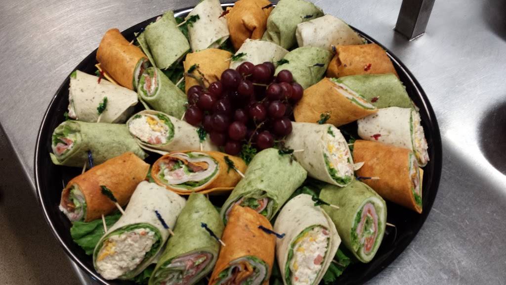 Benjamins Roadhouse | restaurant | 1211 Liberty St, Franklin, PA 16323, USA | 8144327010 OR +1 814-432-7010