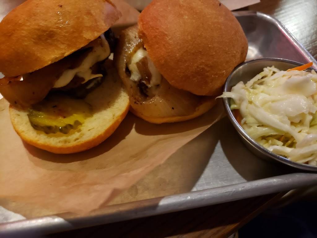 Tony Romas | restaurant | 150 Australian Ave, West Palm Beach, FL 33406, USA | 5616836777 OR +1 561-683-6777