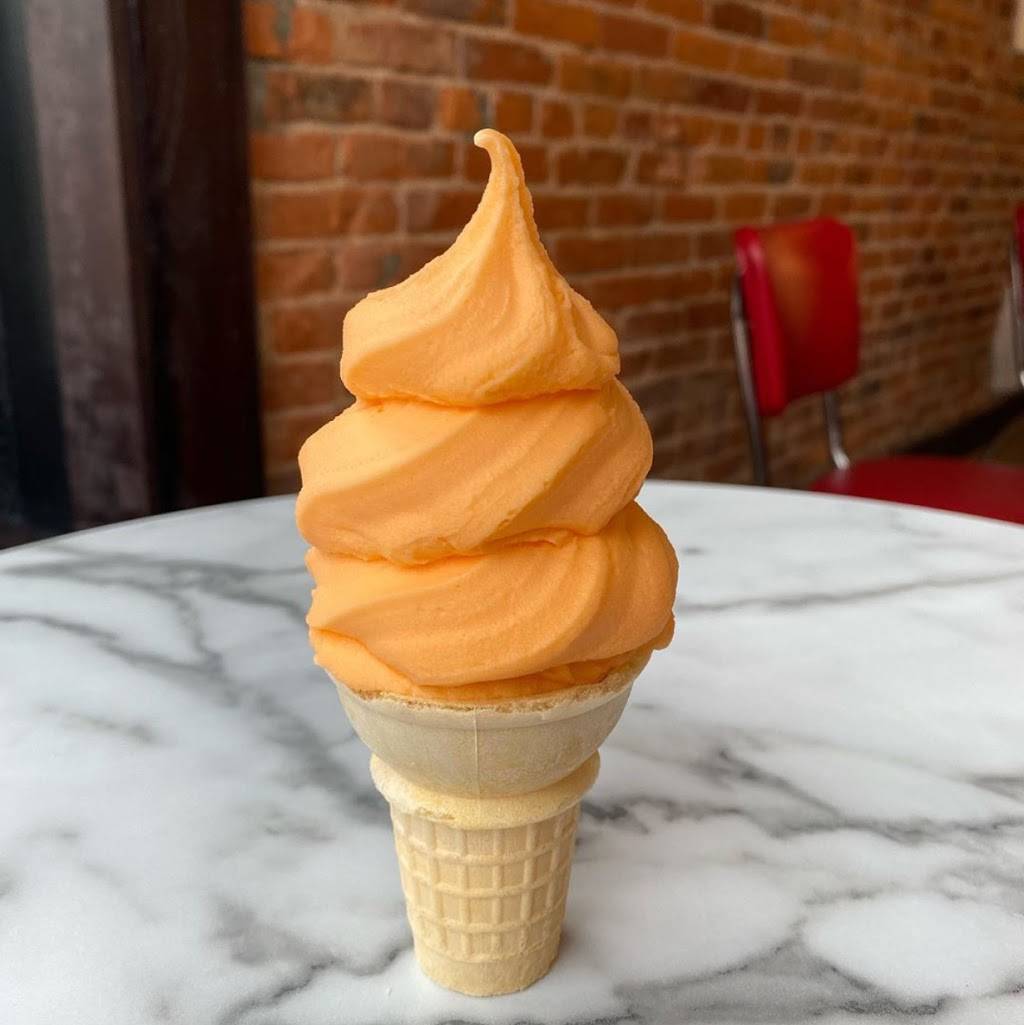 Millers Creamery | restaurant | 105 W Jackson St, Millersburg, OH 44654, USA | 2343019004 OR +1 234-301-9004