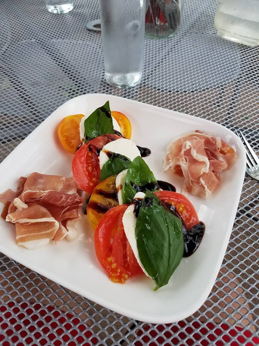 eat + drink | cafe | 56 Edwards Village Blvd #104, Edwards, CO 81632, USA | 9709261393 OR +1 970-926-1393