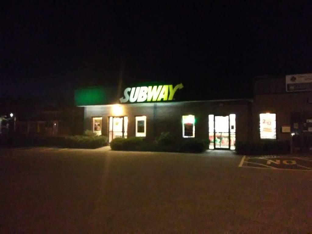 Subway | restaurant | 225 Western Ave, Augusta, ME 04330, USA | 2076221136 OR +1 207-622-1136