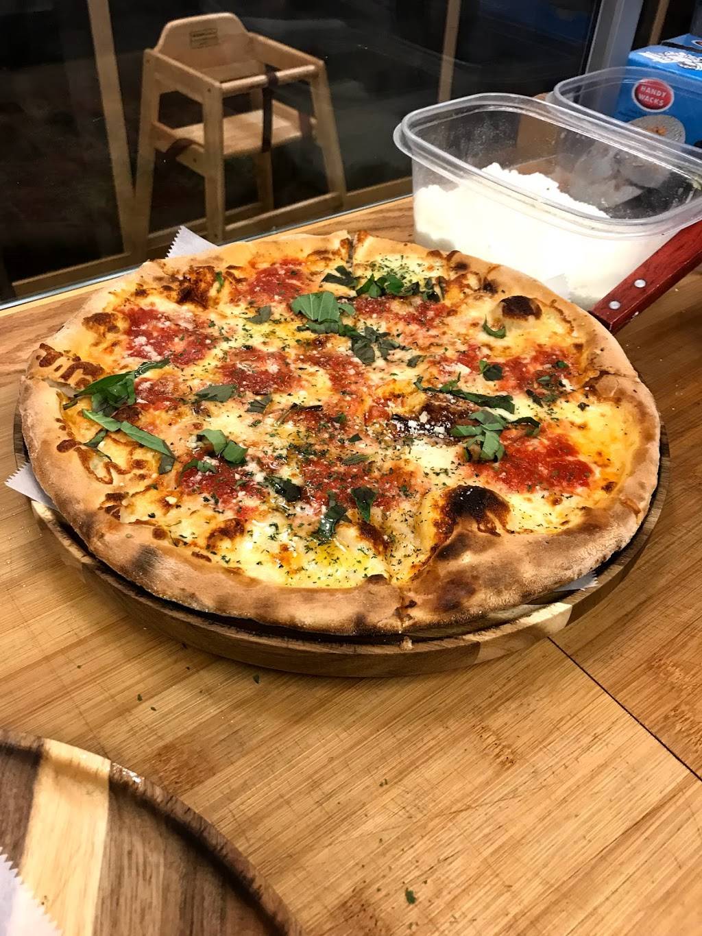 Acqua e Farina Pizzeria | restaurant | 43 Berry Hill Rd, Syosset, NY 11791, USA | 5168022272 OR +1 516-802-2272