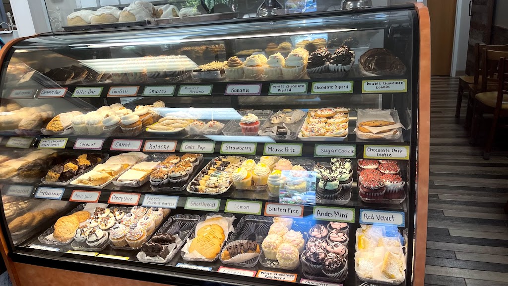 Suzies Cafe & Catering | cafe | 1050 Southpoint Cir, Valparaiso, IN 46385, USA | 2194625500 OR +1 219-462-5500