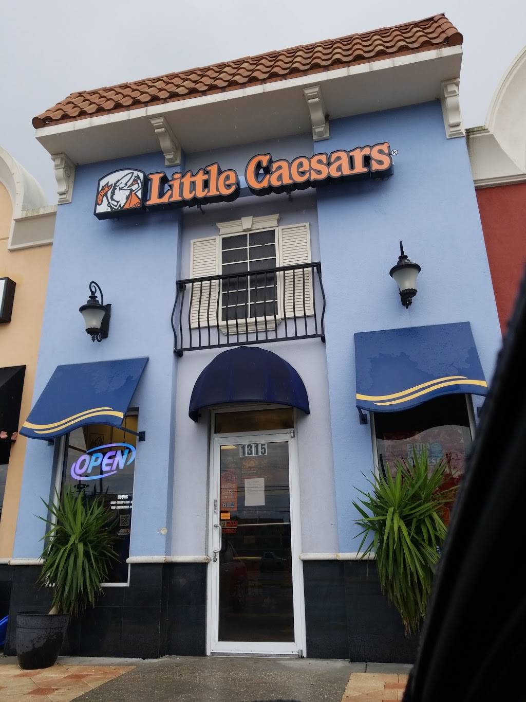 Little Caesars Pizza | meal takeaway | 1315 E Fletcher Ave Space 15, Tampa, FL 33612, USA | 8139719105 OR +1 813-971-9105