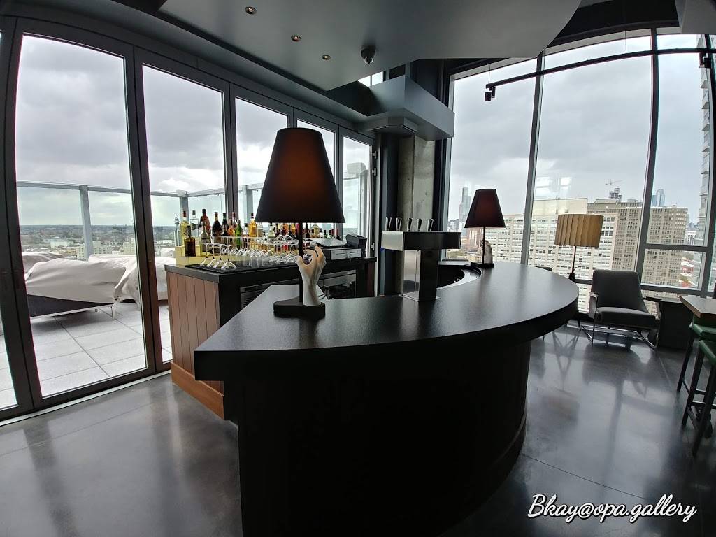 VU Rooftop Bar | restaurant | 133 E Cermak Rd, Chicago, IL 60616, USA | 3125280191 OR +1 312-528-0191