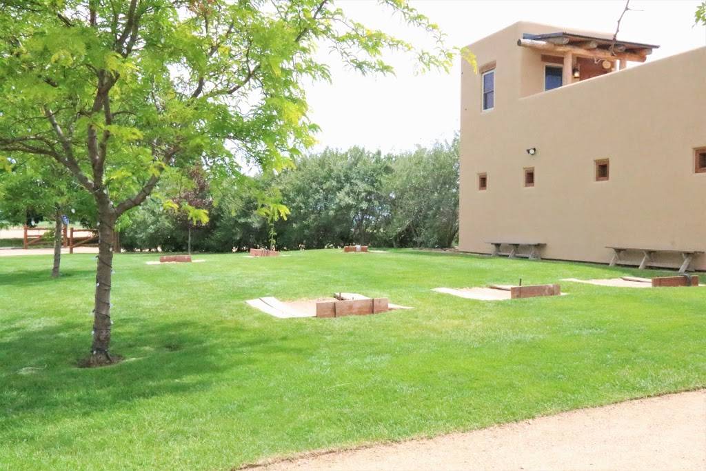 Hanks Bar & Grill | restaurant | 22999 US-34, Greeley, CO 80631, USA | 9705904414 OR +1 970-590-4414