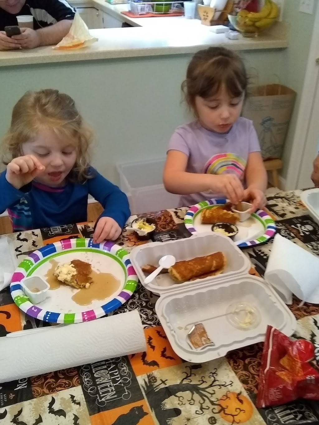 DiCaras Deli | meal takeaway | 1349 Main St, Reading, MA 01867, USA | 7819444400 OR +1 781-944-4400